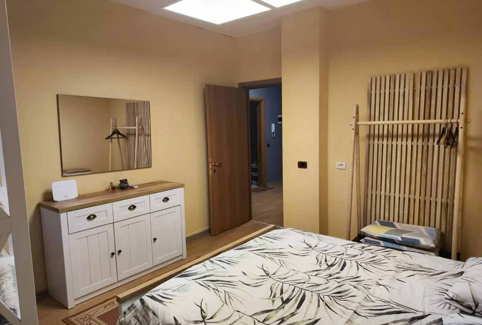 The Best Guesthouse In Tirana 0*,